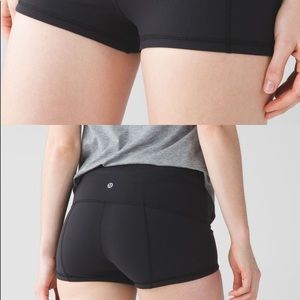Lulu Wunder under shorts